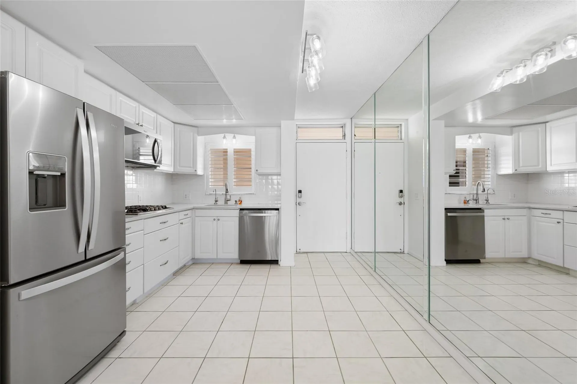 1847 Shore Drive S St Petersburg FL 33707