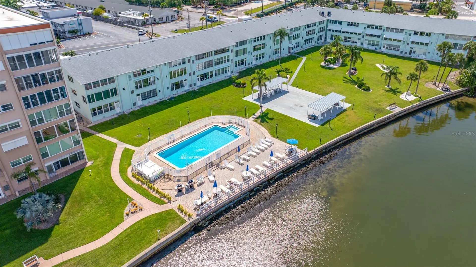 1847 Shore Drive S St Petersburg FL 33707