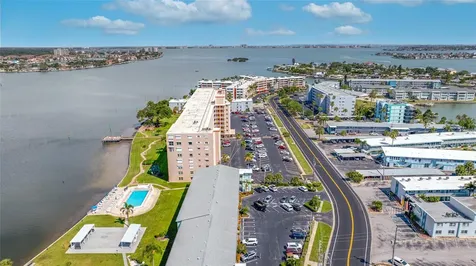 1847 Shore Drive S St Petersburg FL 33707