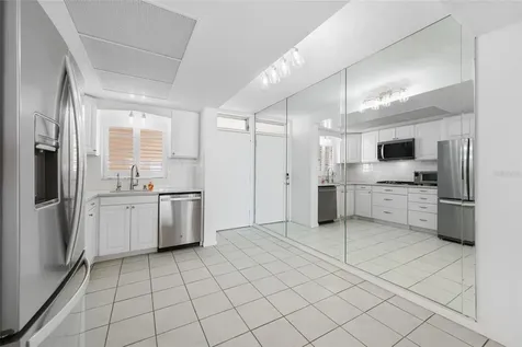 1847 Shore Drive S St Petersburg FL 33707