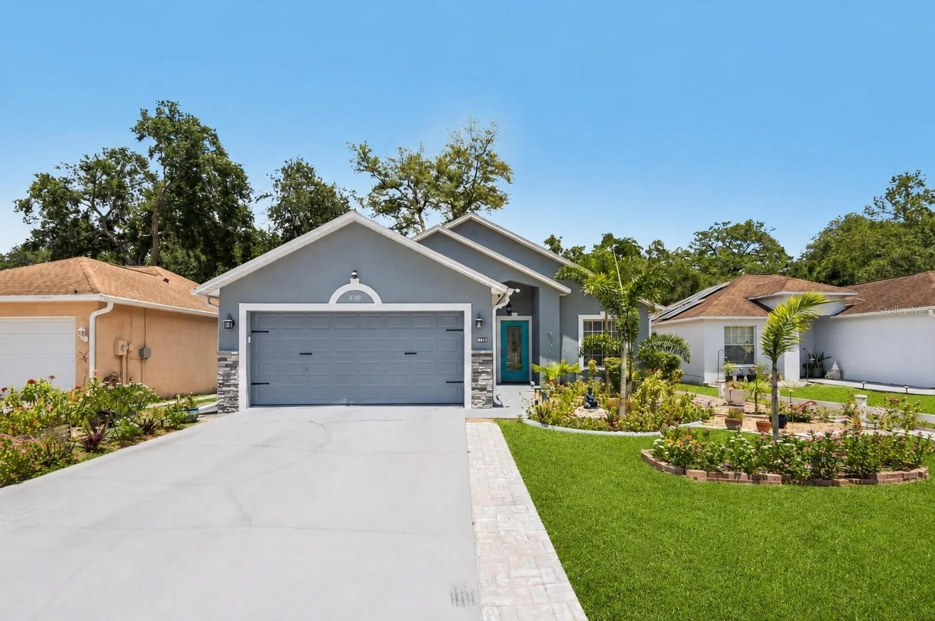 8709 Busch Oaks Street Tampa FL 33617