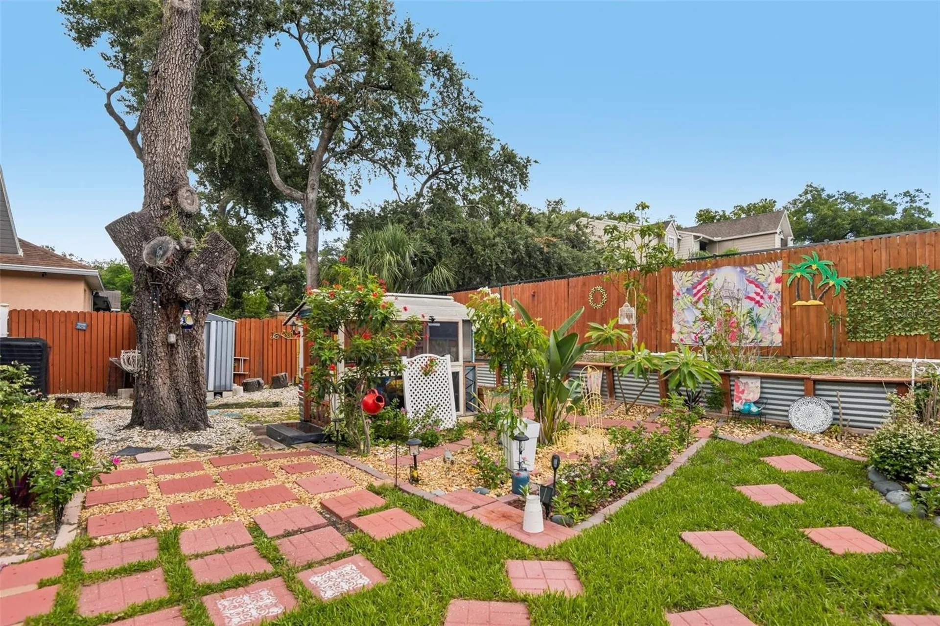 8709 Busch Oaks Street Tampa FL 33617