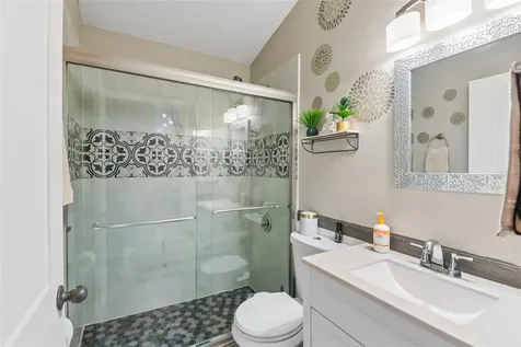 8709 Busch Oaks Street Tampa FL 33617