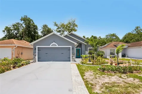 8709 Busch Oaks Street Tampa FL 33617