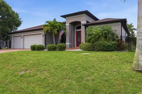 9404 Spring Circle Port Charlotte FL 33981