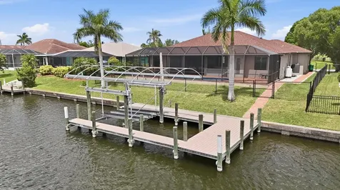 9404 Spring Circle Port Charlotte FL 33981