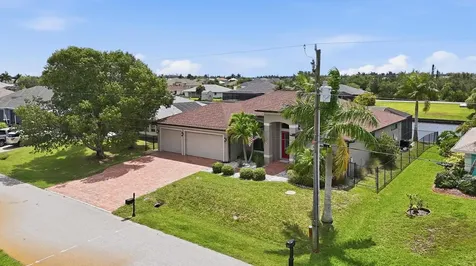 9404 Spring Circle Port Charlotte FL 33981