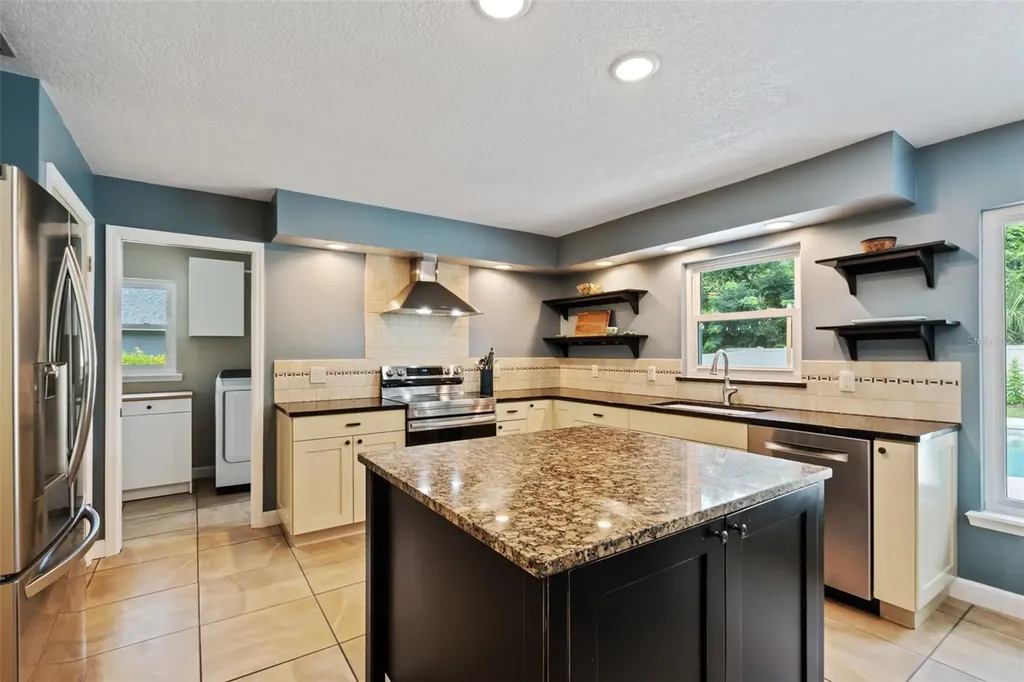 1653 Windy Bluff Point Longwood FL 32750