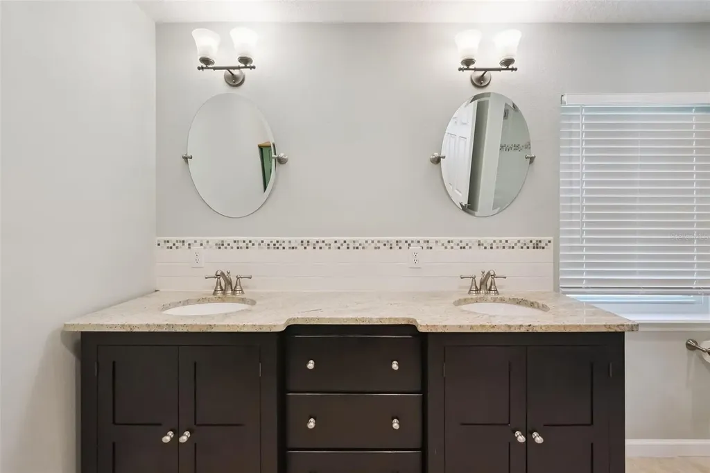 1653 Windy Bluff Point Longwood FL 32750