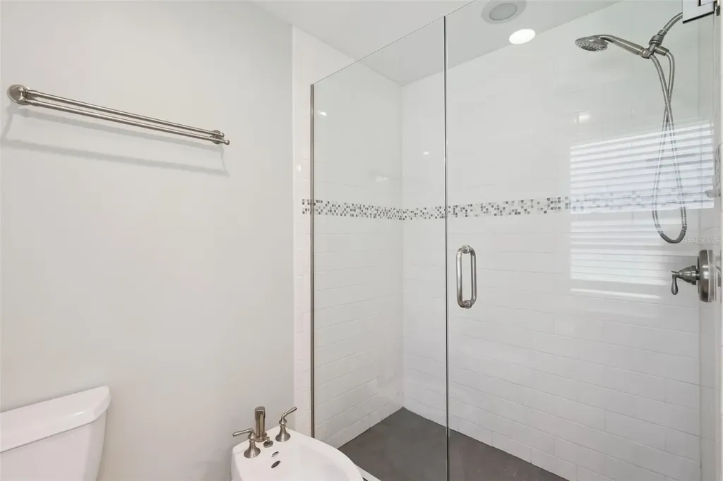1653 Windy Bluff Point Longwood FL 32750