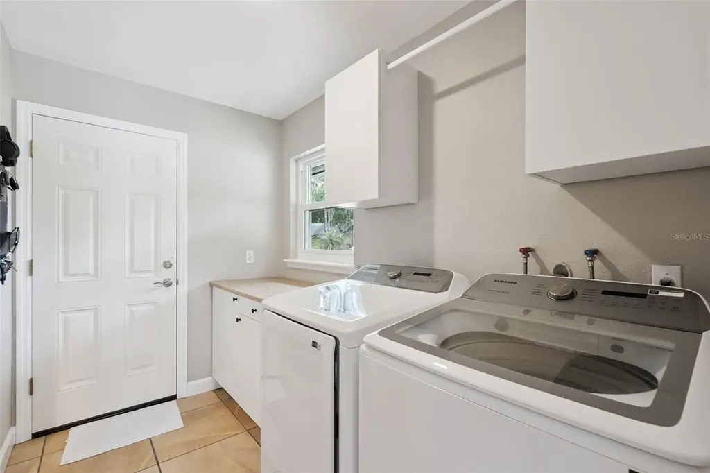1653 Windy Bluff Point Longwood FL 32750