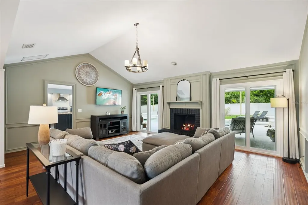 1653 Windy Bluff Point Longwood FL 32750