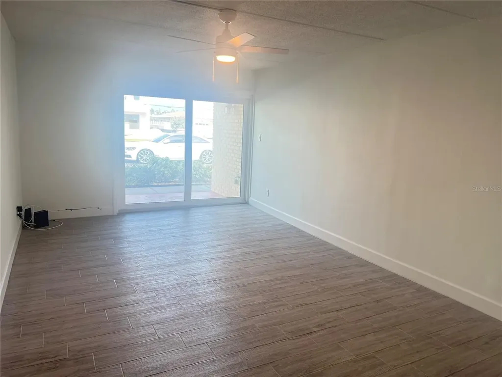 10365 Paradise Boulevard St Petersburg FL 33706