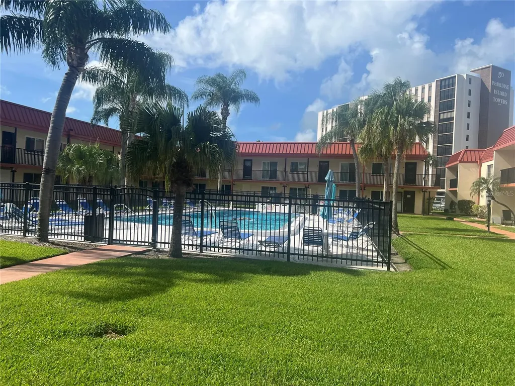 10365 Paradise Boulevard St Petersburg FL 33706