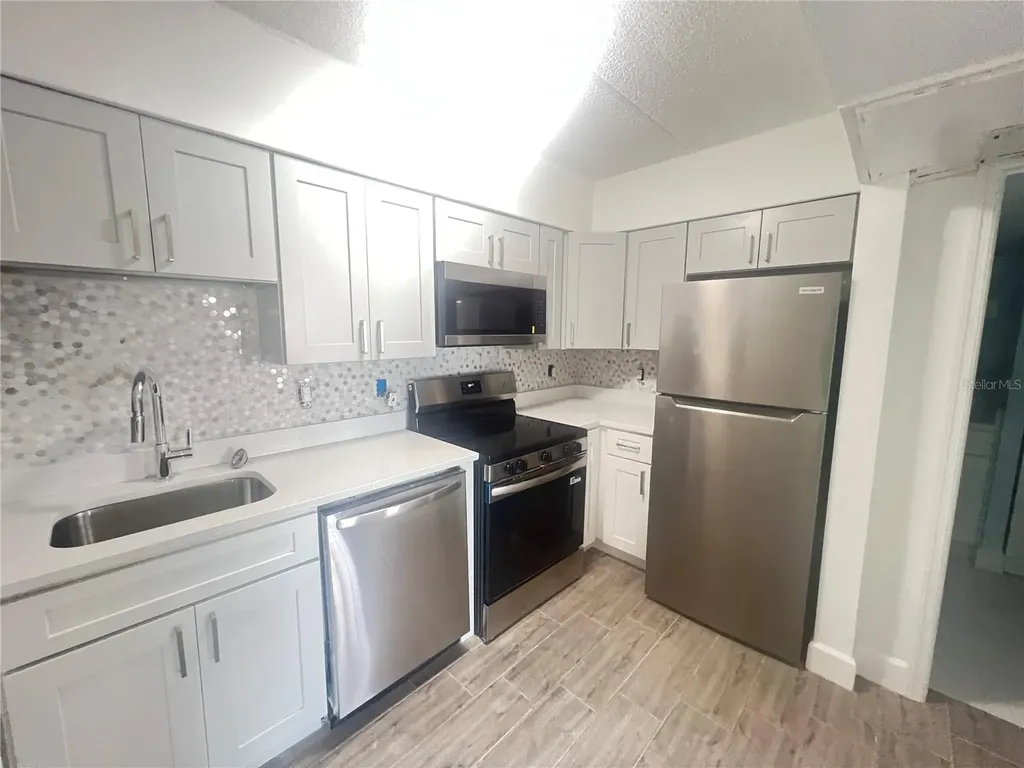 10365 Paradise Boulevard St Petersburg FL 33706