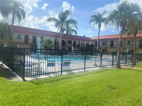 10365 Paradise Boulevard St Petersburg FL 33706