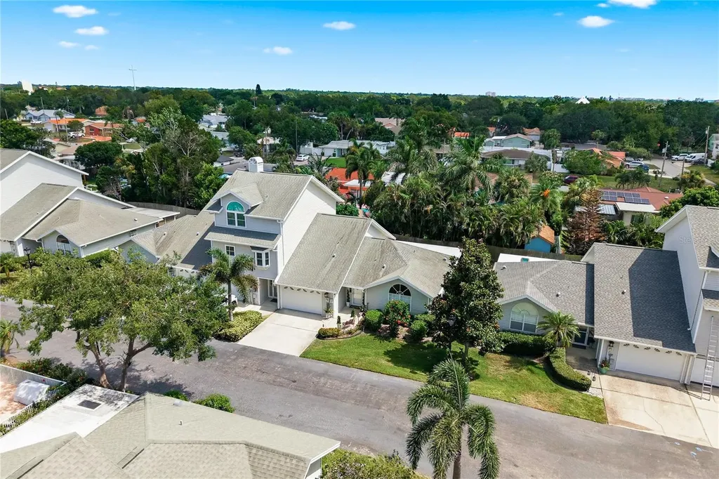 11722 Currie Lane Largo FL 33774
