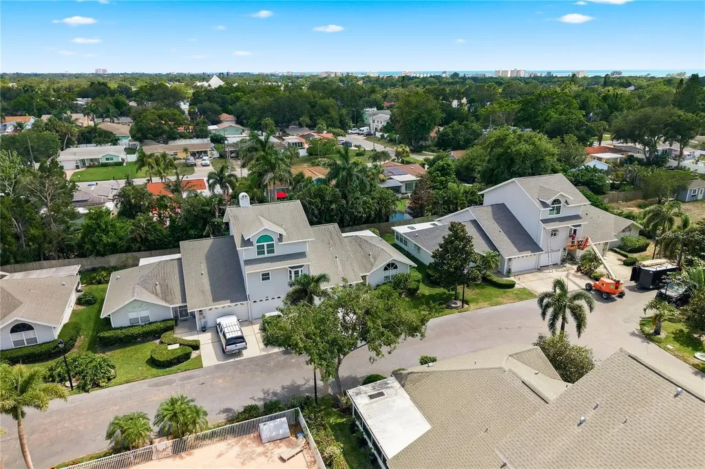 11722 Currie Lane Largo FL 33774