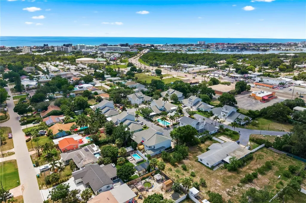 11722 Currie Lane Largo FL 33774