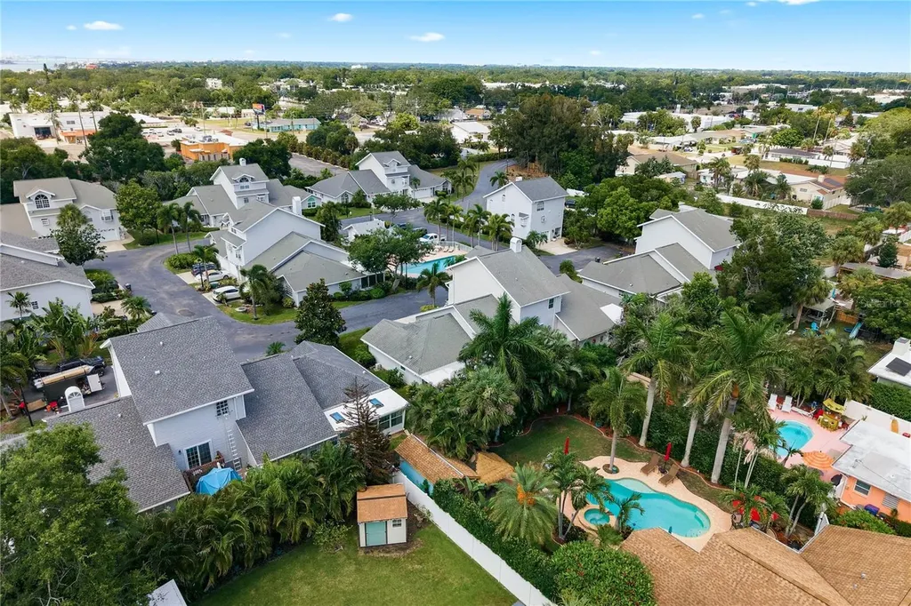 11722 Currie Lane Largo FL 33774