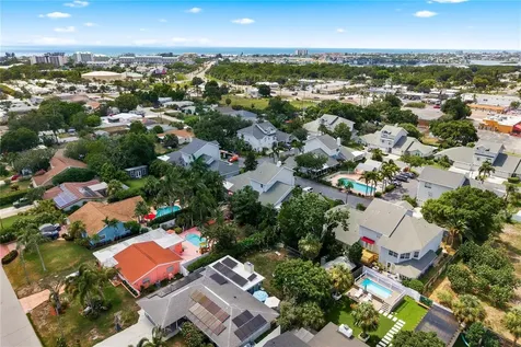 11722 Currie Lane Largo FL 33774