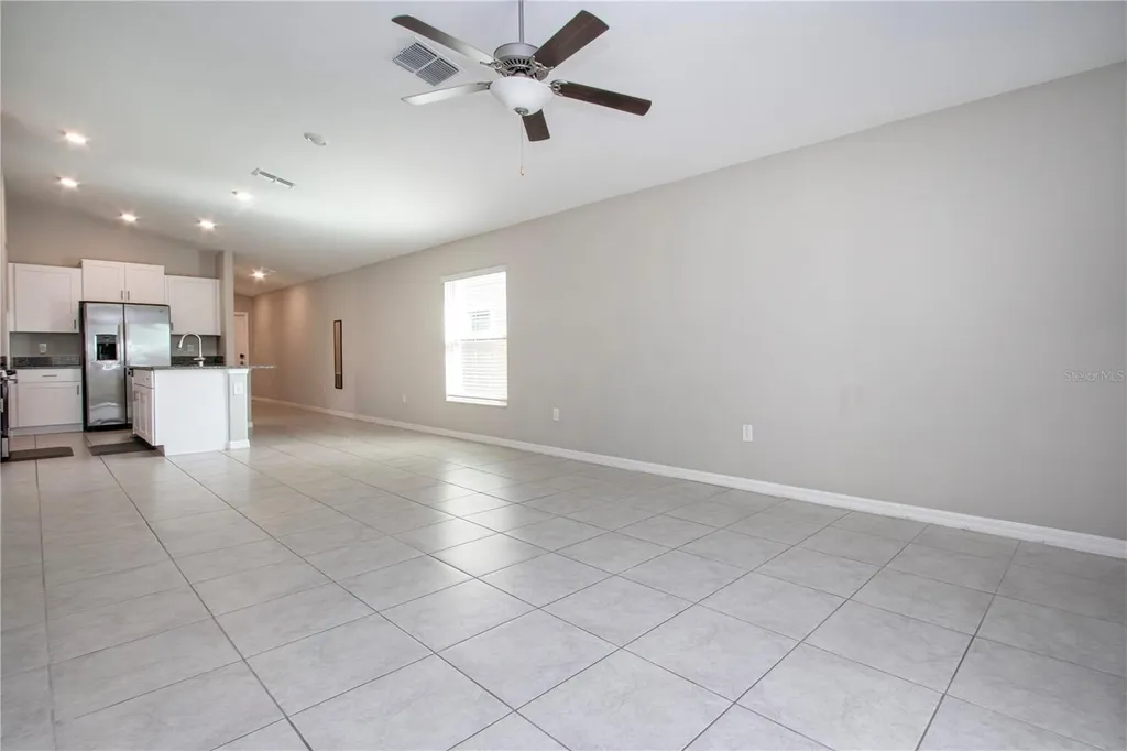 9437 Lemon Drop Loop Sun City Center FL 33573