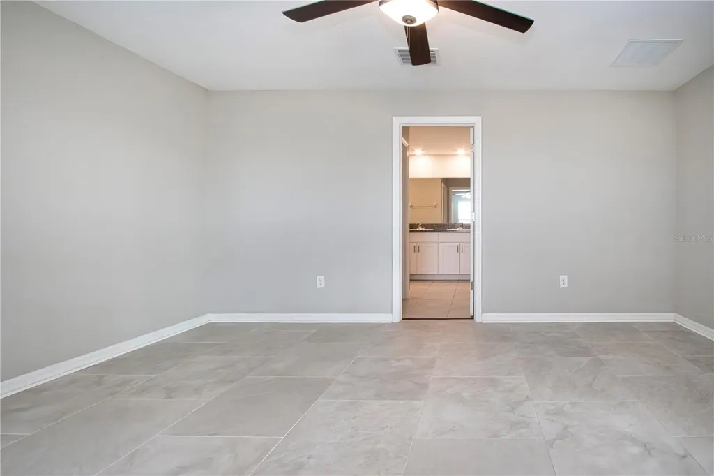9437 Lemon Drop Loop Sun City Center FL 33573