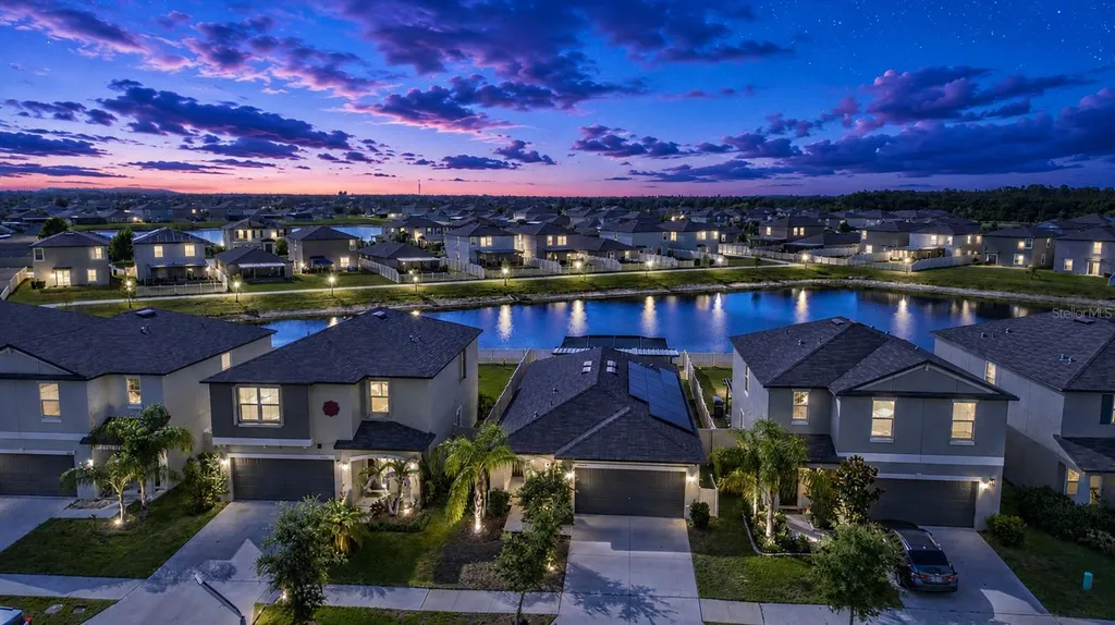9437 Lemon Drop Loop Sun City Center FL 33573