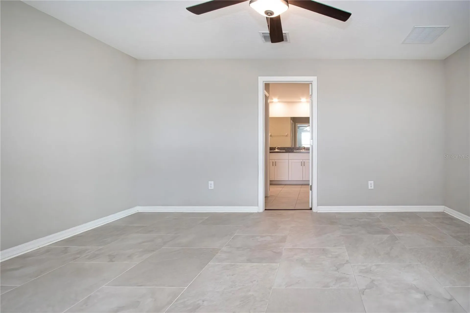 9437 Lemon Drop Loop Sun City Center FL 33573