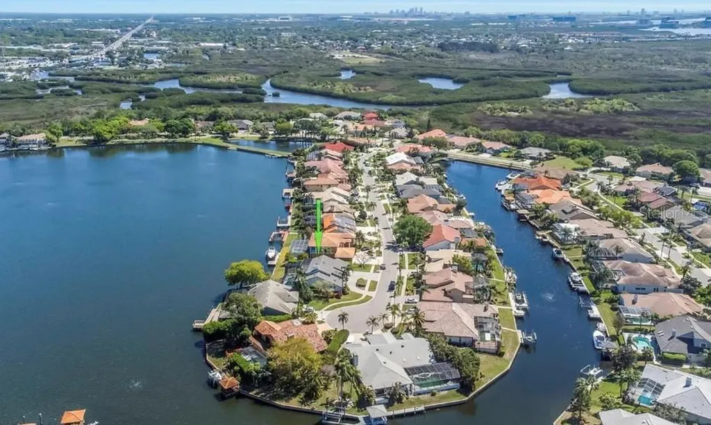 9821 Bay Island Drive Tampa FL 33615