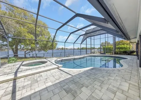 9821 Bay Island Drive Tampa FL 33615