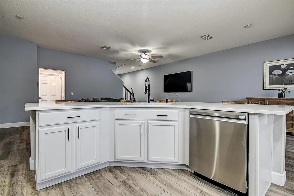 1426 Hillview Lane Tarpon Springs FL 34689