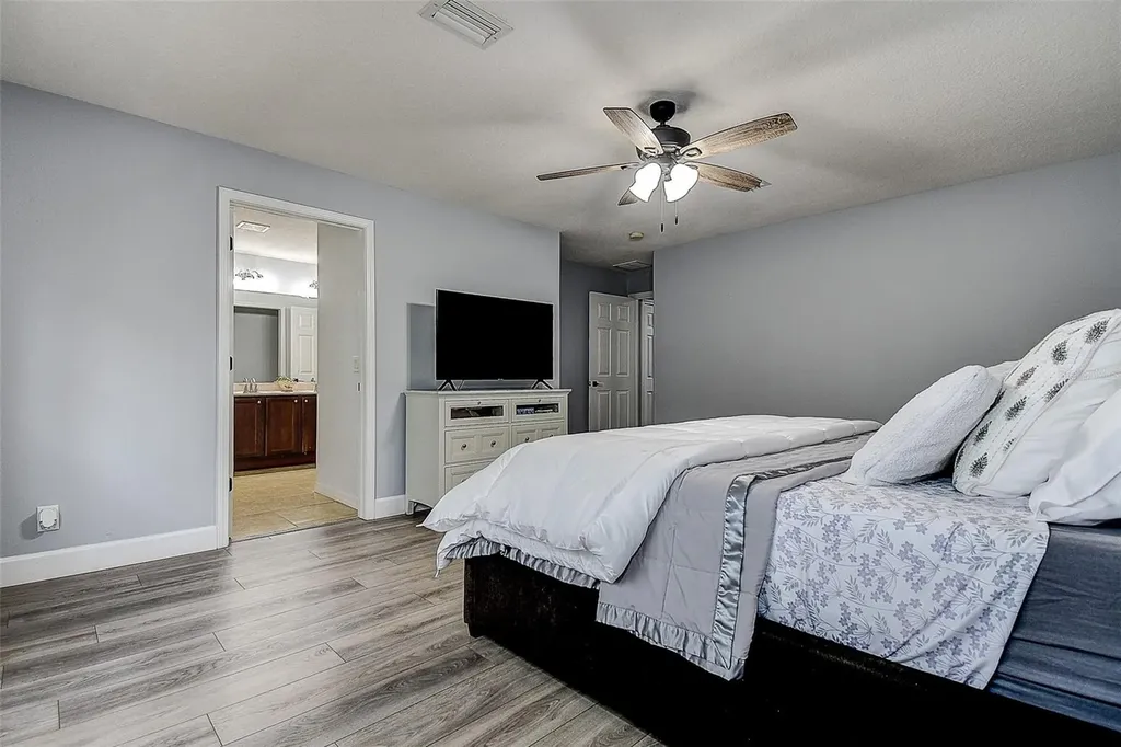 1426 Hillview Lane Tarpon Springs FL 34689