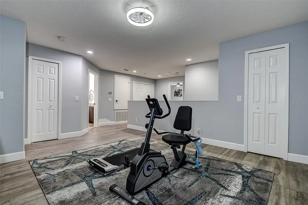 1426 Hillview Lane Tarpon Springs FL 34689