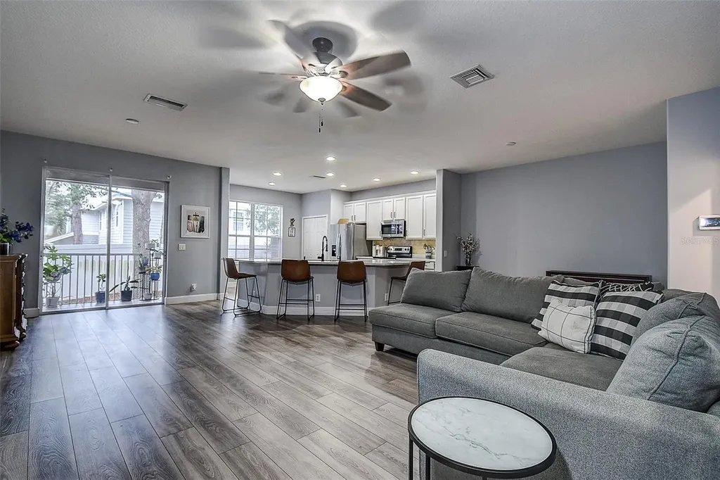 1426 Hillview Lane Tarpon Springs FL 34689