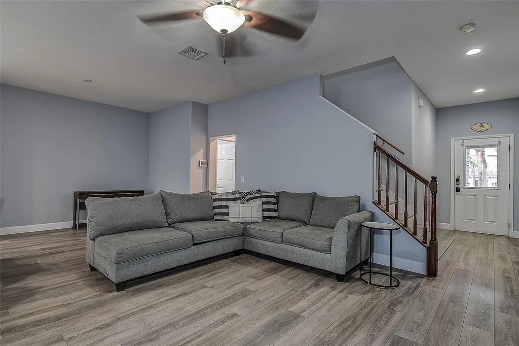 1426 Hillview Lane Tarpon Springs FL 34689