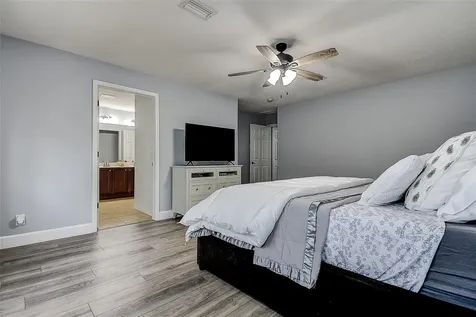 1426 Hillview Lane Tarpon Springs FL 34689