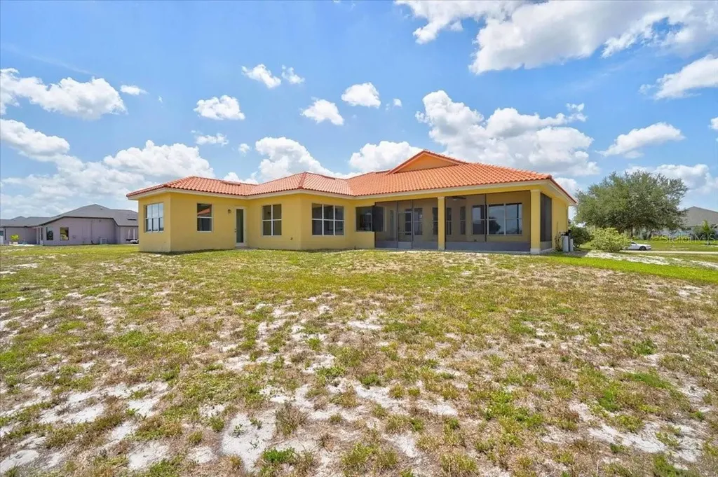 5218 Lake Toscana Drive Wimauma FL 33598