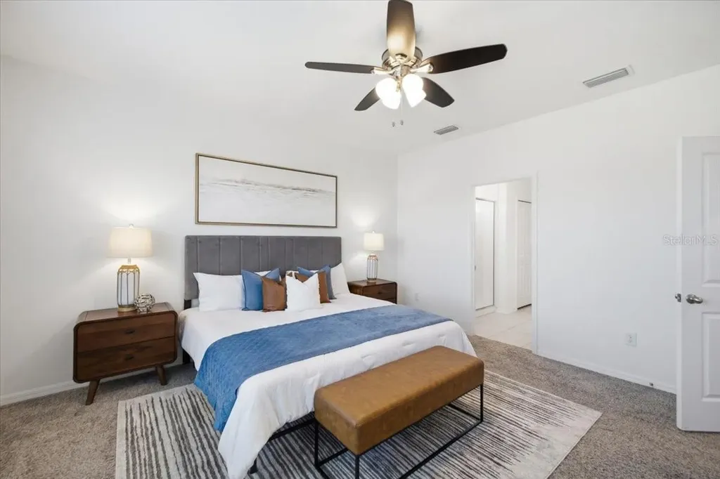 5718 Los Robles Court Palmetto FL 34221