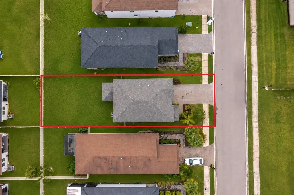 5718 Los Robles Court Palmetto FL 34221