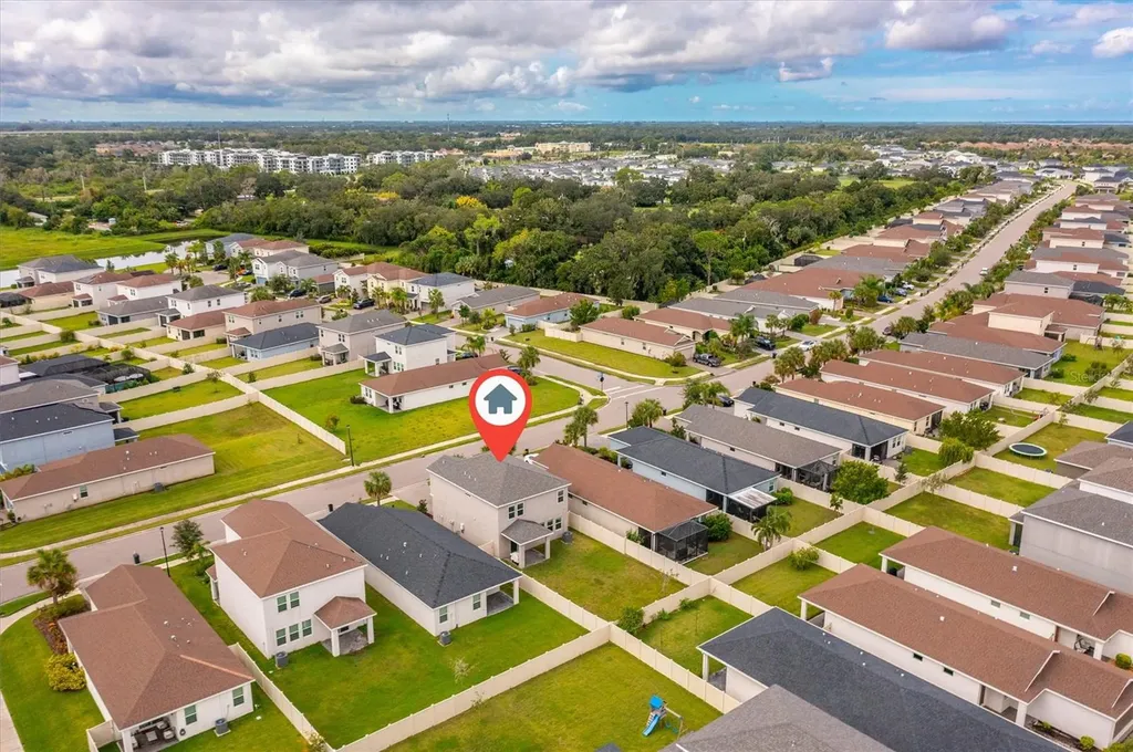 5718 Los Robles Court Palmetto FL 34221
