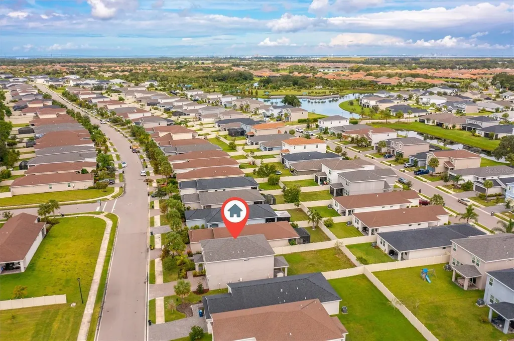 5718 Los Robles Court Palmetto FL 34221