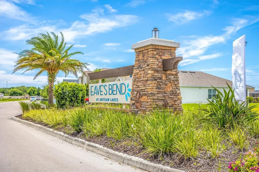 5718 Los Robles Court Palmetto FL 34221