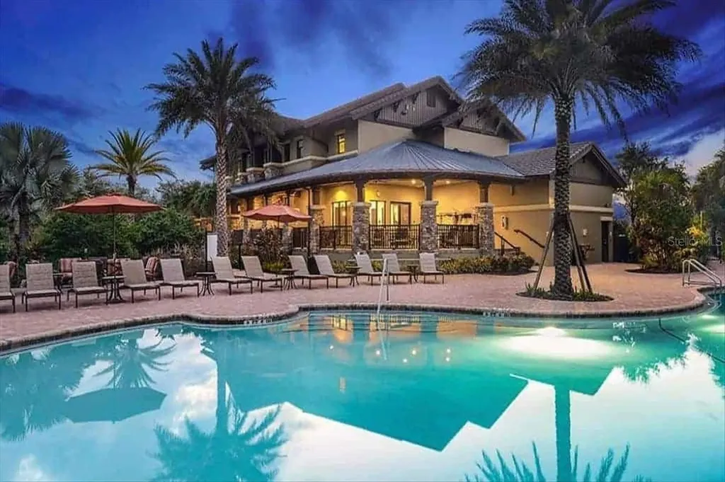 5718 Los Robles Court Palmetto FL 34221
