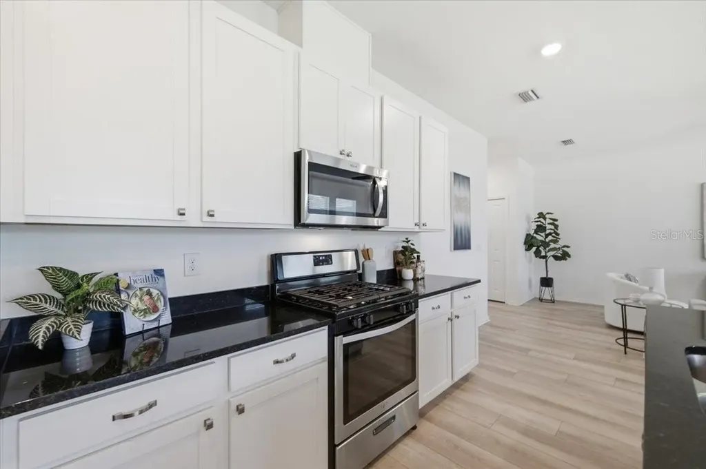 5718 Los Robles Court Palmetto FL 34221