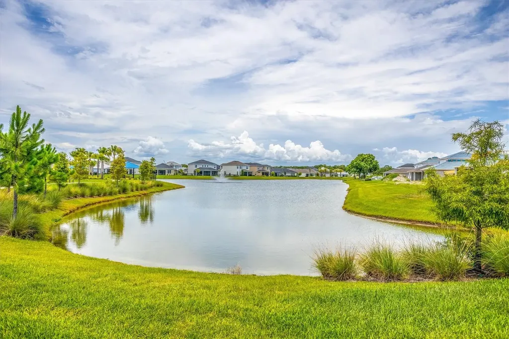 5718 Los Robles Court Palmetto FL 34221