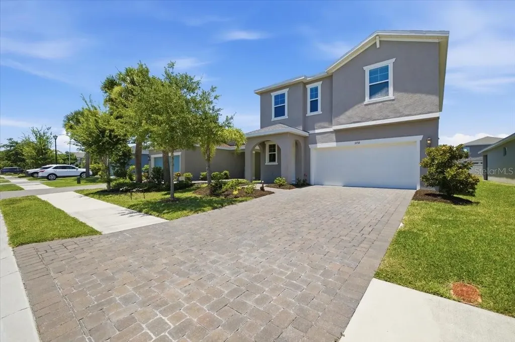 5718 Los Robles Court Palmetto FL 34221