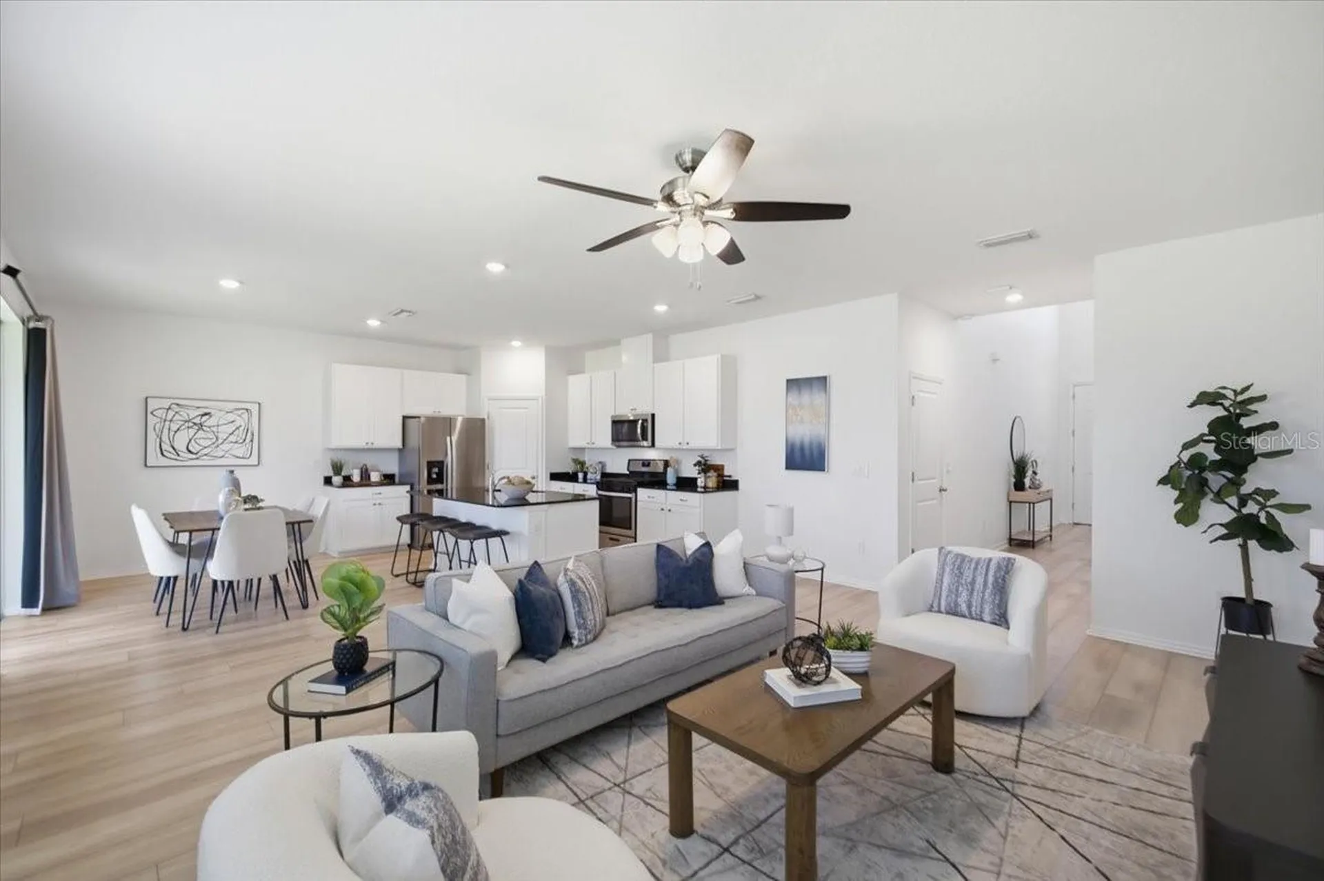 5718 Los Robles Court Palmetto FL 34221