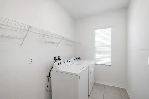 5718 Los Robles Court Palmetto FL 34221