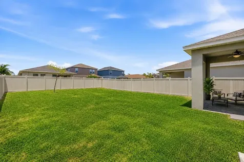 5718 Los Robles Court Palmetto FL 34221